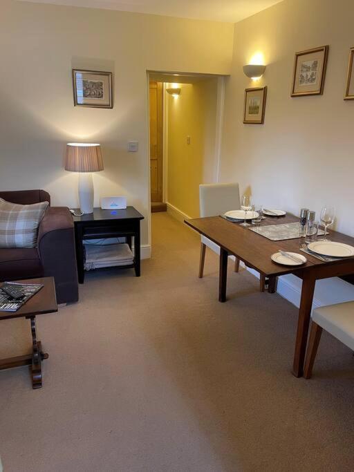 Holiday home Ground Floor Garden Cottage, Near Stonehenge Shrewton